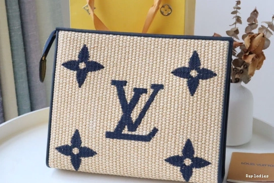 Cheap Raffia Toiletry LOUIS VUITTON Pouch Monogram 0806